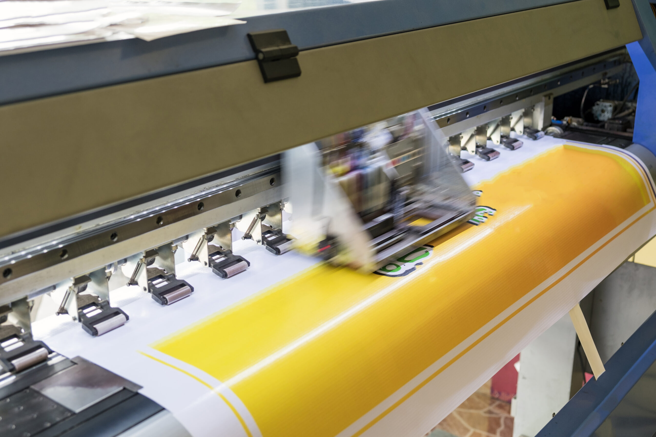 Wik Print Über uns – KWIK Modedruck & Stickdesign